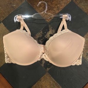 Natori Feathers Bra ✨Size 36DD✨